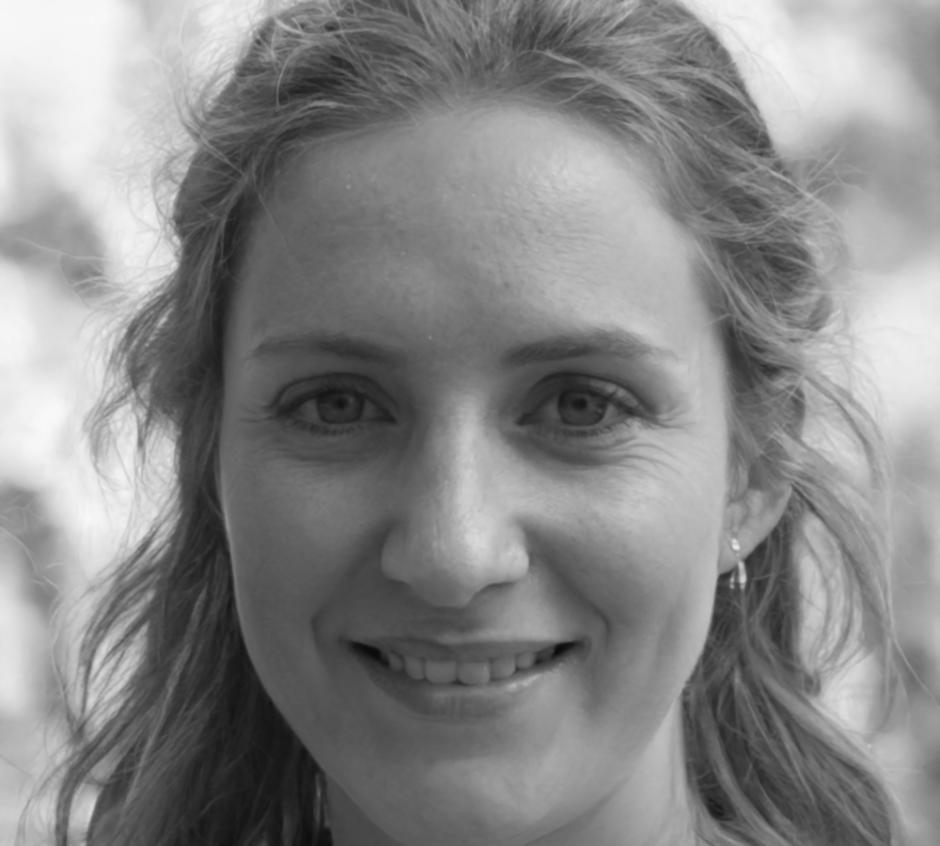 Dr. Margarete Lindström, Finanzexpertin und Kursleiterin